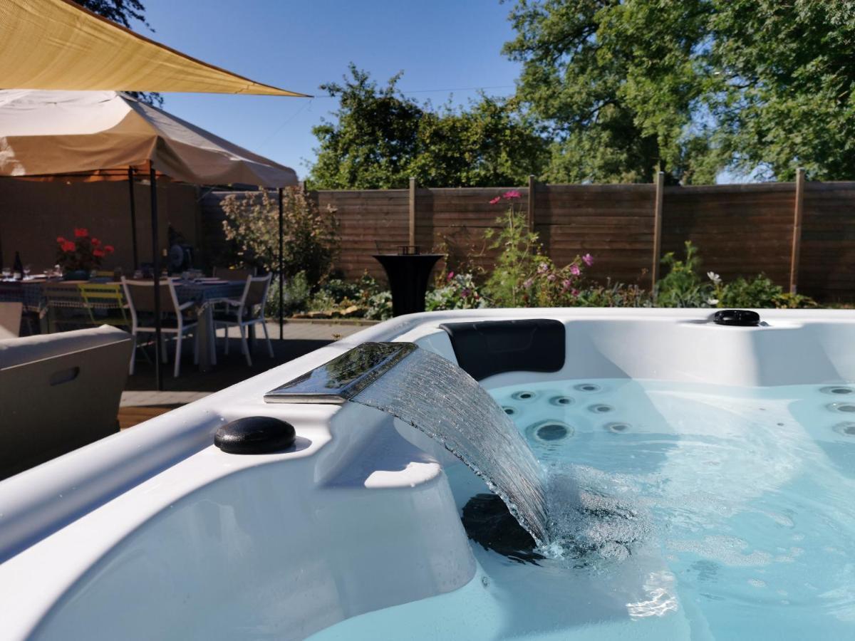 Hébergement de vacances Le Pavillon De L'herboriste 14p Jacuzzi Jardin Tintigny